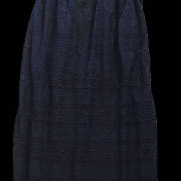 Lace party dress - Picture 3 of 5